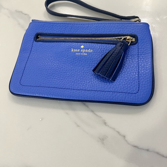 Kate Spade Blue Pebble Leather Wristlet New. - Picture 1 of 7